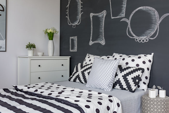 blank wall in bedroom